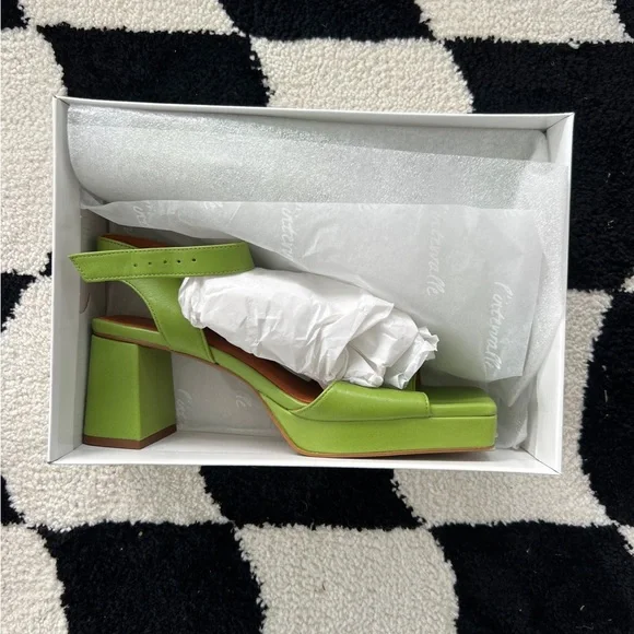 NWT Lintervalle Eos Leather Block Heel Sandal - Picture 5 of 6